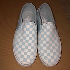 I’m selling a 9.5 women’s baby blue slip on vans